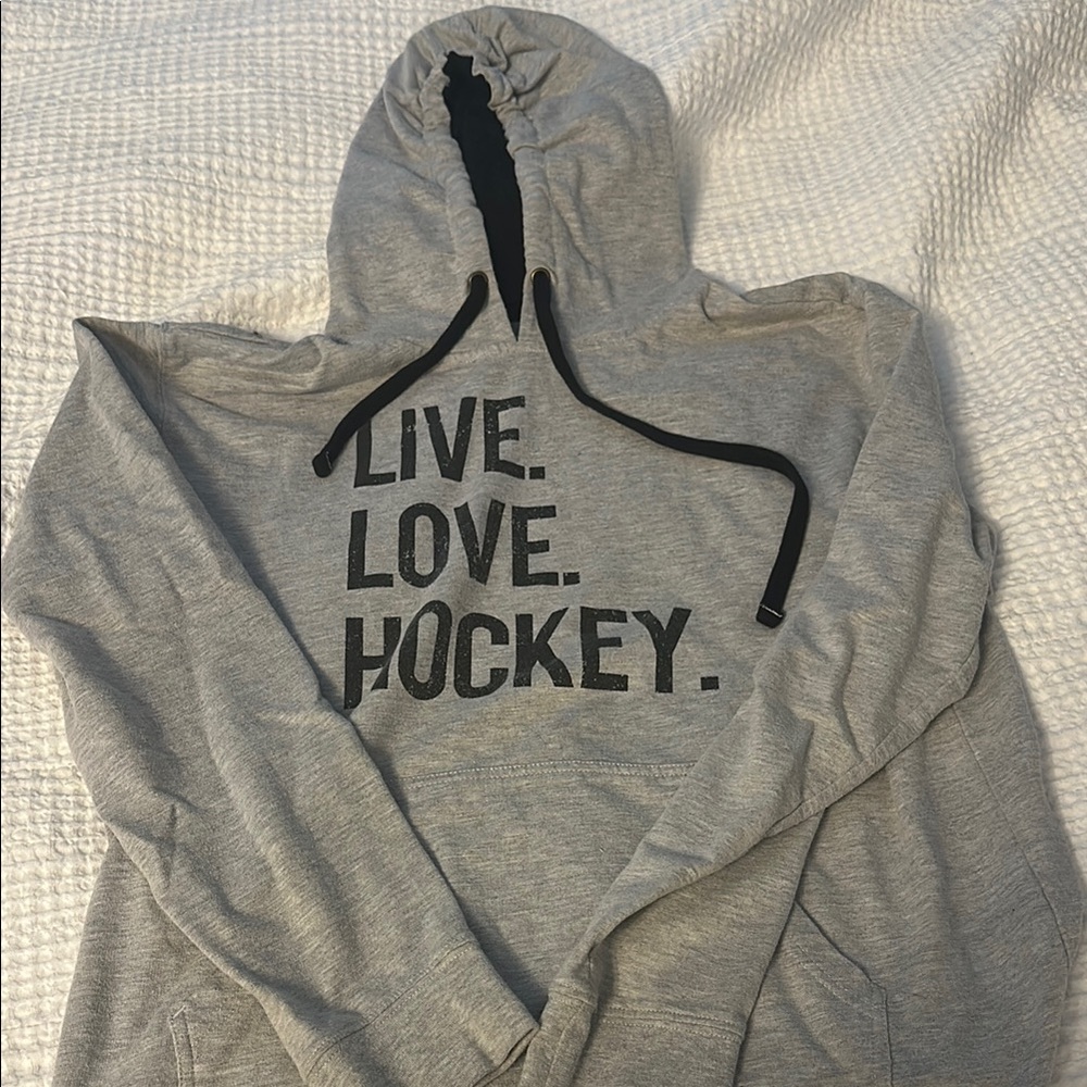 Live. Love. Hockey. hoodie size M